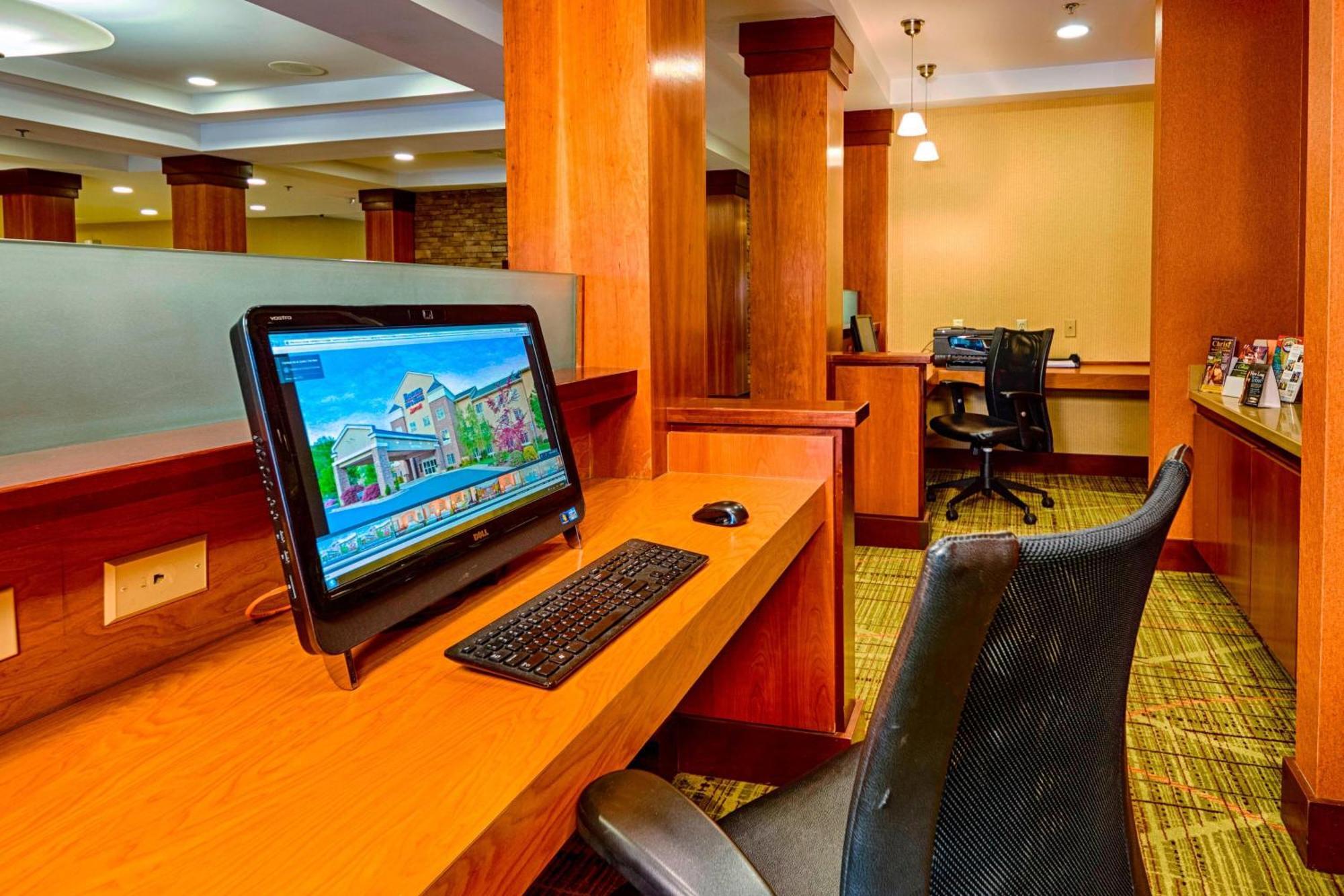 Fairfield Inn & Suites Cherokee Ngoại thất bức ảnh